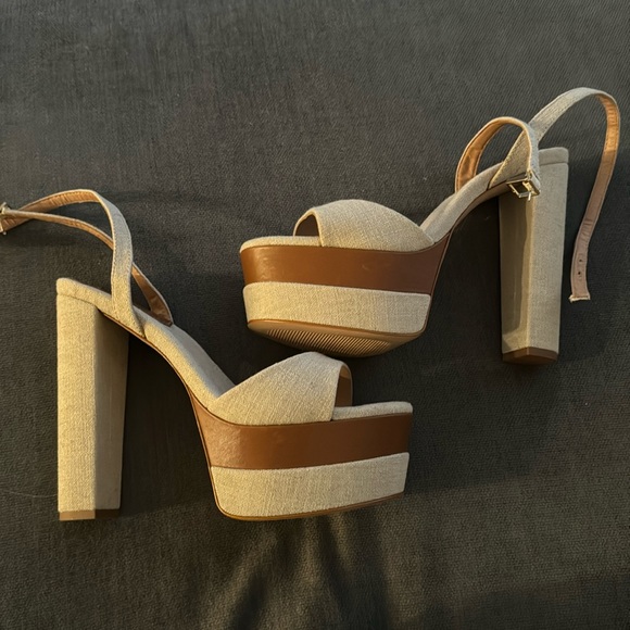 Schutz Kailah Heel in Oyster & Deep Nude - Picture 2 of 5